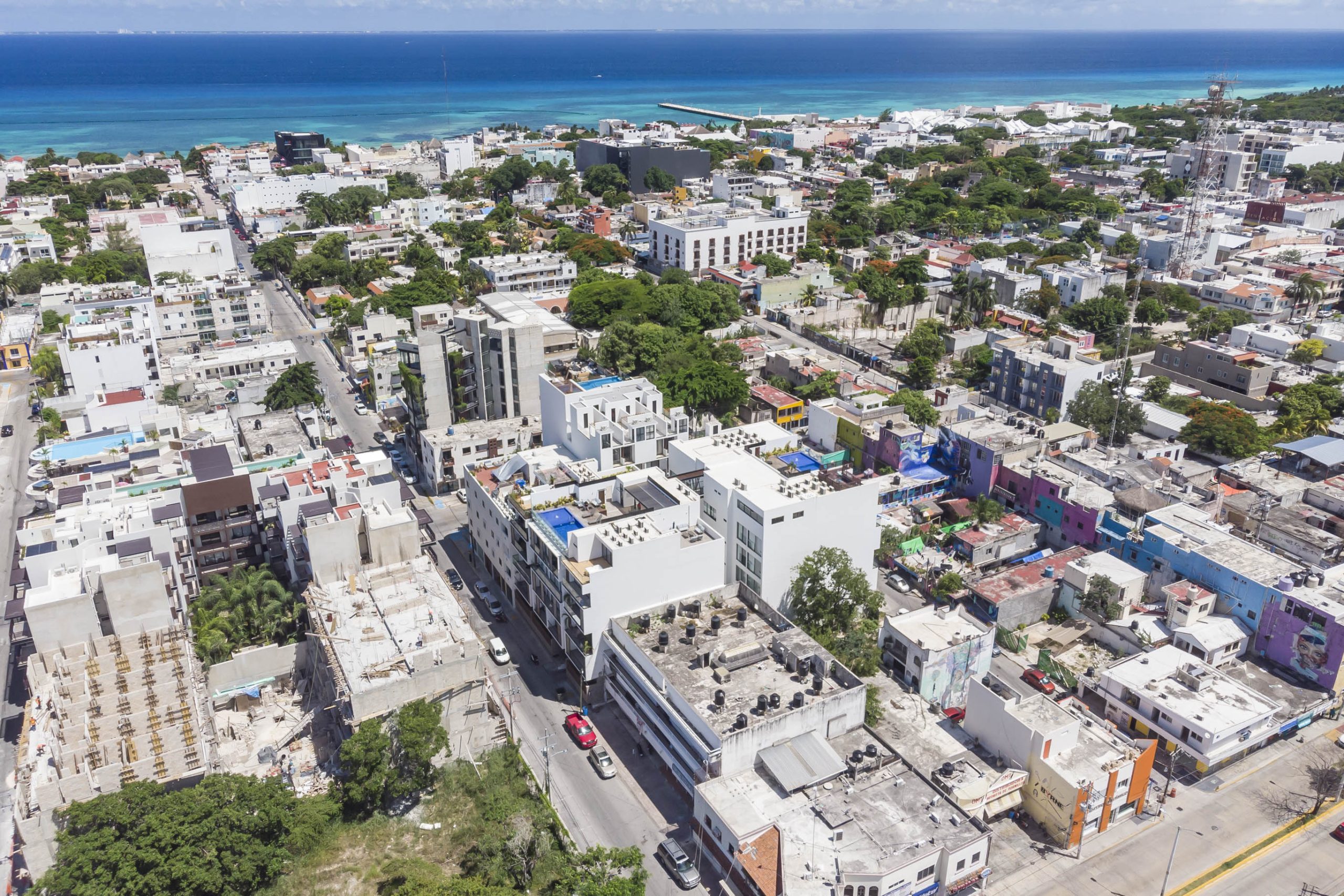 Is Playa del Carmen safe – traveler and investor guide